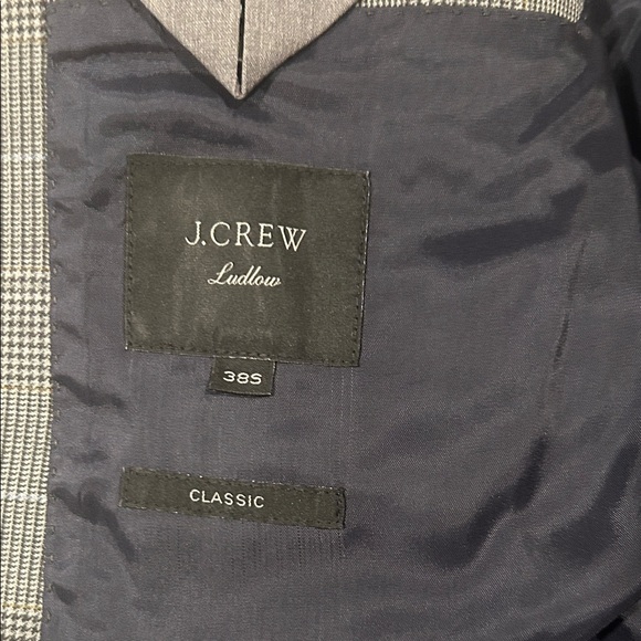 Men's Four Season Wool Ludlow Gray Checkered Suit (38s) and pants (32x30) - Picture 3 of 4